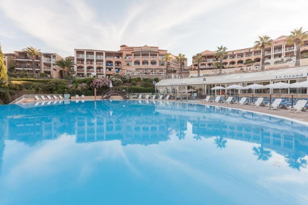 Saint-Raphaël Dans Un Cadre D'Exception, Vue Mer Panoramique A Agay Cote D'Azur, Village Vacances Cap Esterel, T2 Avec Jardin, Golf, Climatisation, Wifi, 5 Piscines מראה חיצוני תמונה