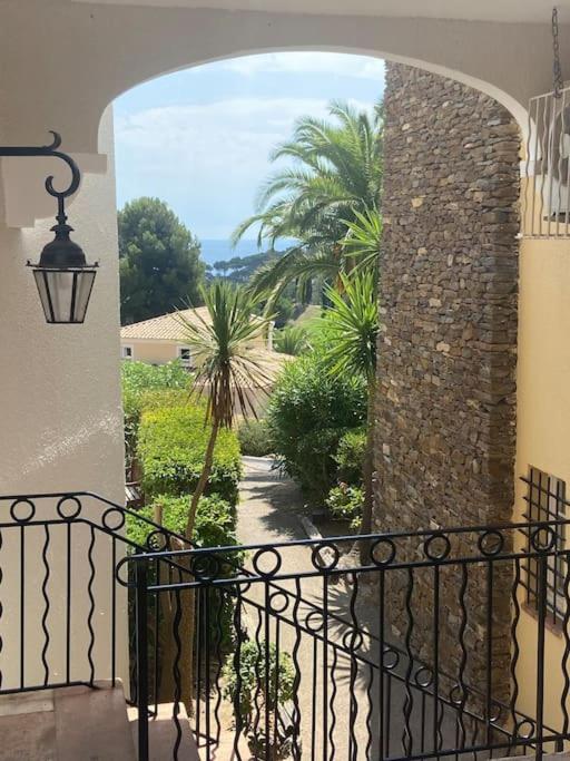 Saint-Raphaël Dans Un Cadre D'Exception, Vue Mer Panoramique A Agay Cote D'Azur, Village Vacances Cap Esterel, T2 Avec Jardin, Golf, Climatisation, Wifi, 5 Piscines מראה חיצוני תמונה