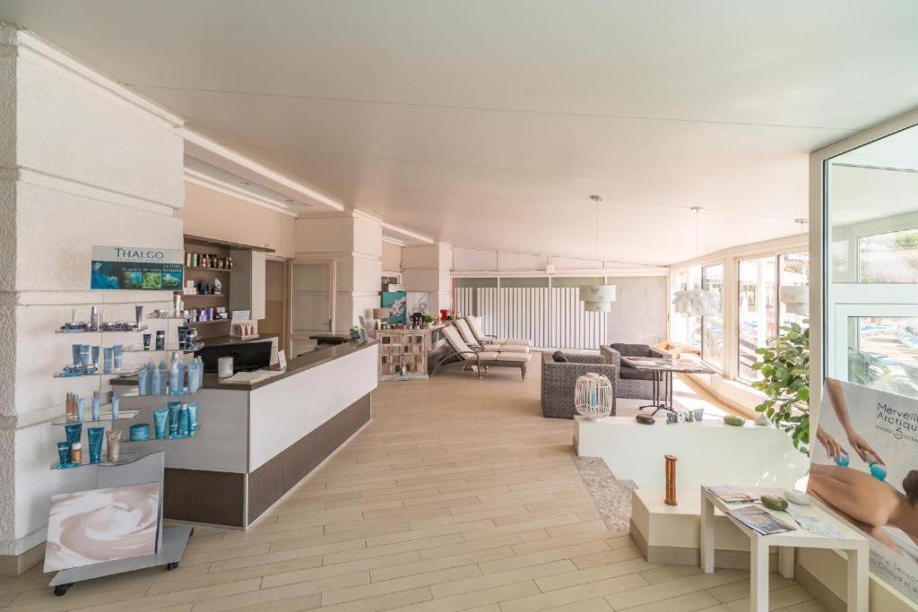 Saint-Raphaël Dans Un Cadre D'Exception, Vue Mer Panoramique A Agay Cote D'Azur, Village Vacances Cap Esterel, T2 Avec Jardin, Golf, Climatisation, Wifi, 5 Piscines מראה חיצוני תמונה